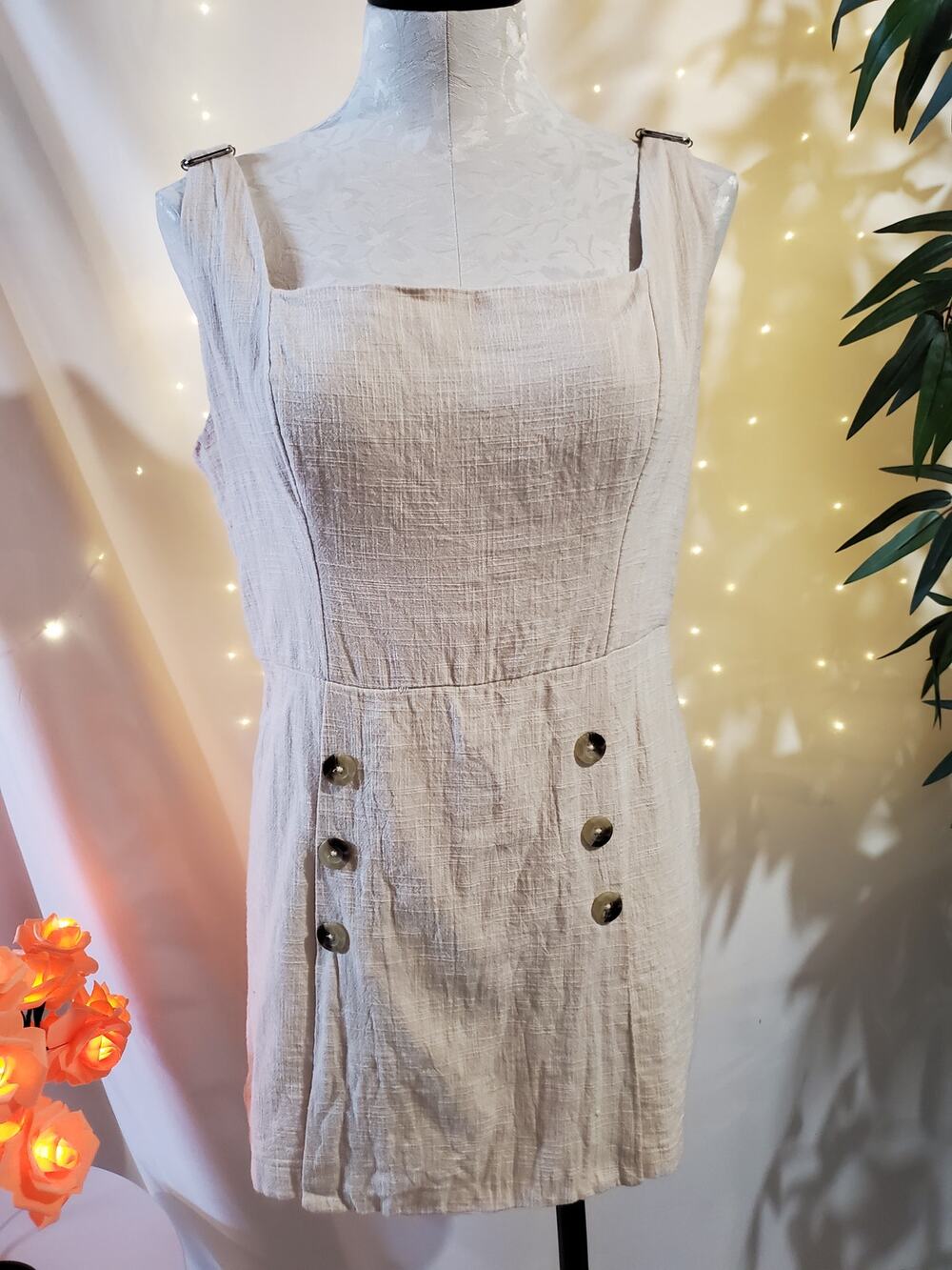 Urban Outfitters Dalila Square Neck Cream Skort Romper Womens Size L 100% Cotton